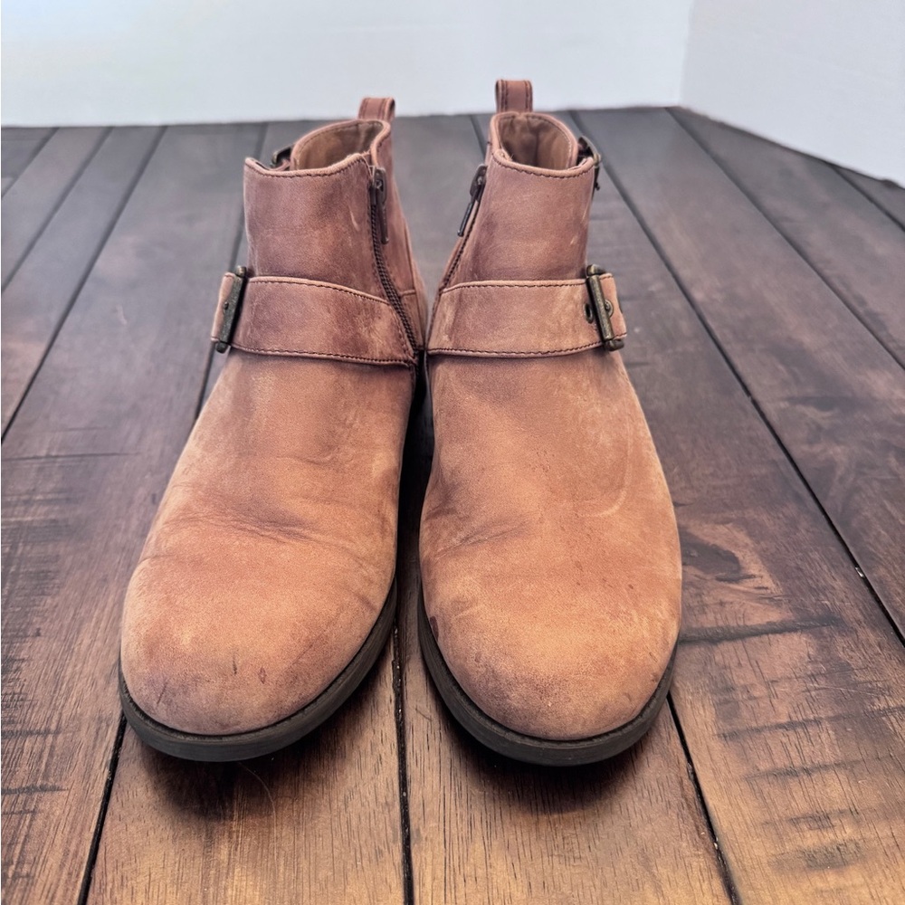 Vionic Logan Ankle Buckle Booties Brown Suede Leather-size 6 - Picture 3 of 9